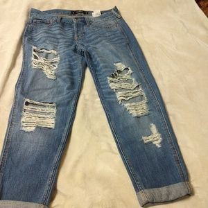 Hollister destroyed distressed jeans size 7 R